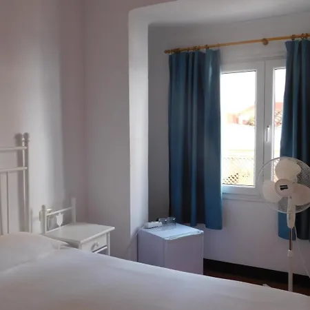 Hotell Caleta *