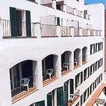 Caleta * Λορέτ Ντε Μαρ